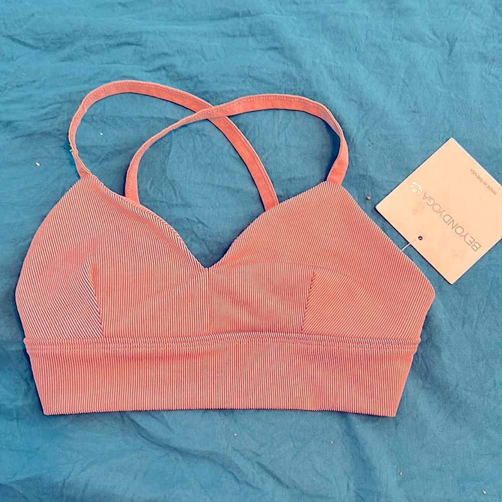 NWT Beyond Yoga mauve bralette small
